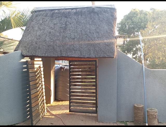 3 BEDROOM FREESTANDING FOR SALE IN KANONKOP